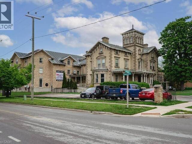 255 DURHAM Street Kincardine Ontario, N2Z 2Y3 - Multi-family Home For Sale