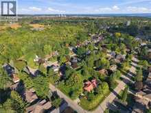 4 SUMMIT Drive | Waterdown Ontario | Slide Image Forty-eight