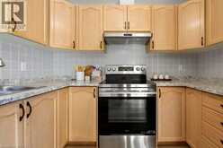 175 FIDDLERS GREEN Drive Unit# 19 | Ancaster Ontario | Slide Image Nineteen