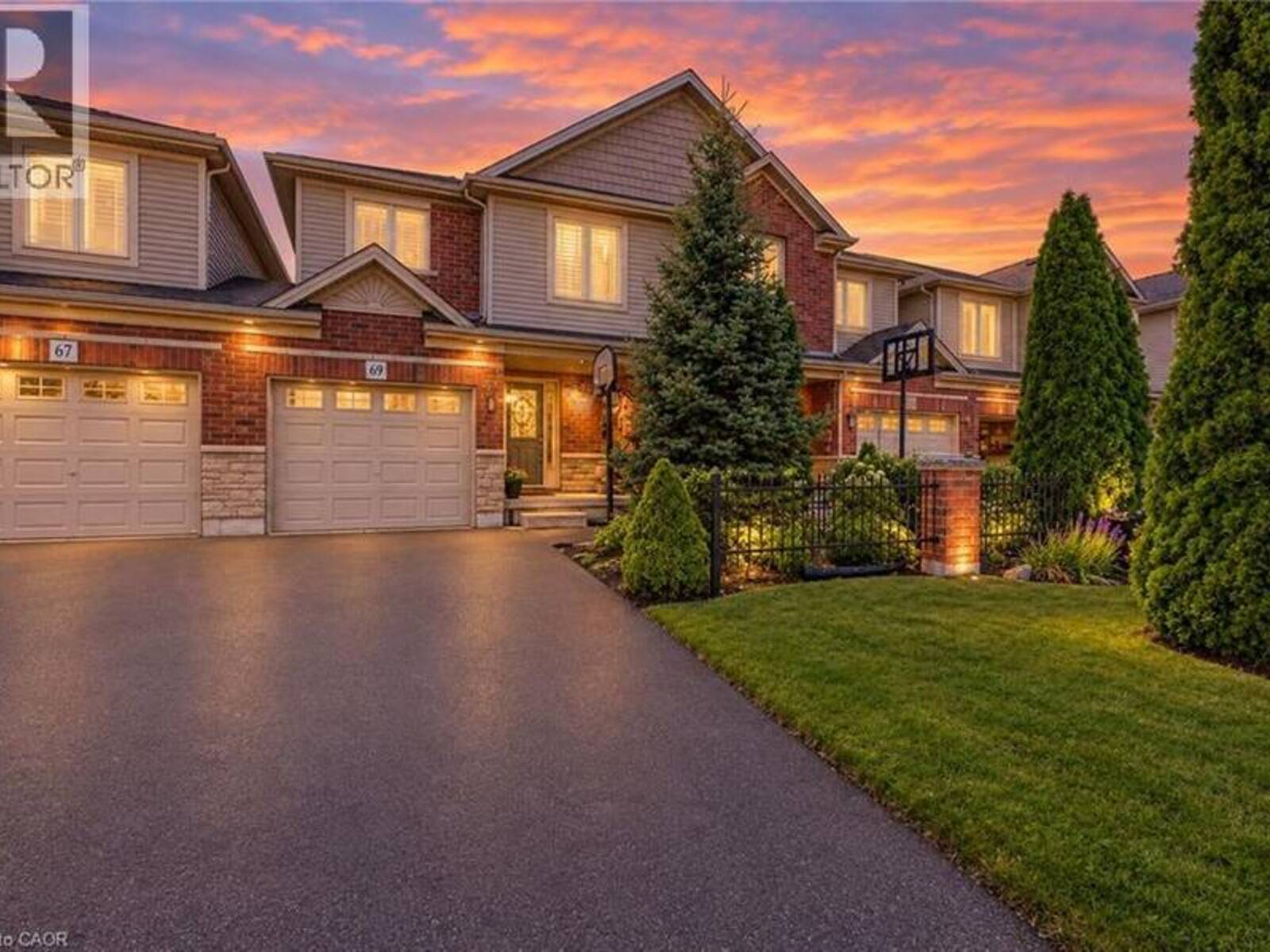 69 SUMNER Crescent, Grimsby, Ontario L3M 5E3