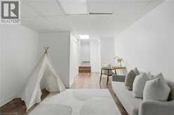 895 MAPLE Avenue Unit# 407 | Burlington Ontario | Slide Image Thirty-six