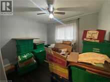24 QUEENSLEA Drive | Hamilton Ontario | Slide Image Nine