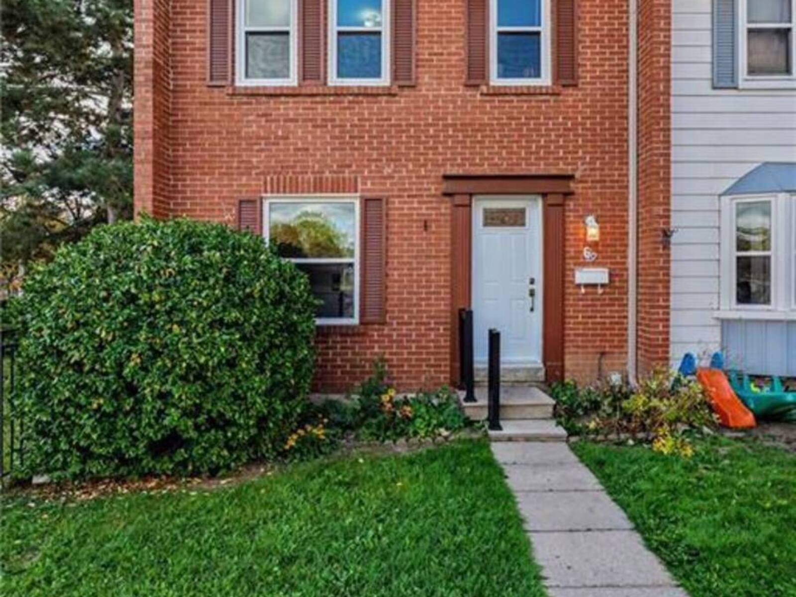 900 CENTRAL PARK Drive Unit# 69, Brampton, Ontario L6S 3J6