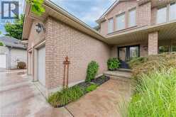 52 ARCHWOOD Crescent | Cambridge Ontario | Slide Image Three