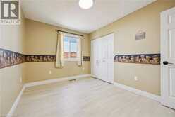 148 CLAIRFIELDS Drive W | Guelph Ontario | Slide Image Twenty-five