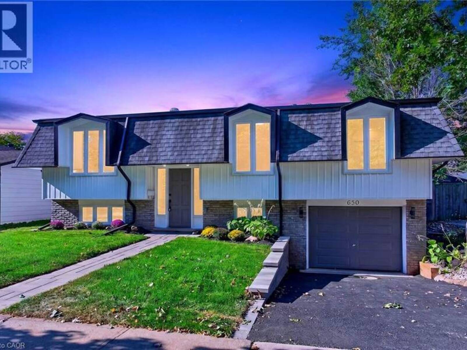 650 CUMBERLAND Avenue, Burlington, Ontario L7N 2X5