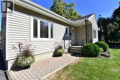 31 KEMP Drive | Hamilton Ontario | Slide Image Ten