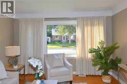 31 KEMP Drive | Hamilton Ontario | Slide Image Sixteen