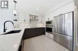 19 BOULDER Crescent | Guelph Ontario | Slide Image Eleven