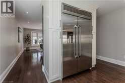 541 HAMBLING Court | Burlington Ontario | Slide Image Nine
