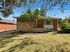 15 CARWYN Crescent Hamilton Ontario, L8S 3H3