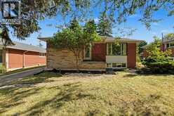 15 CARWYN Crescent | Hamilton Ontario | Slide Image One
