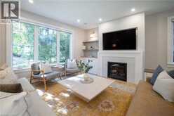 407 MAPLE GROVE Drive | Oakville Ontario | Slide Image Thirteen