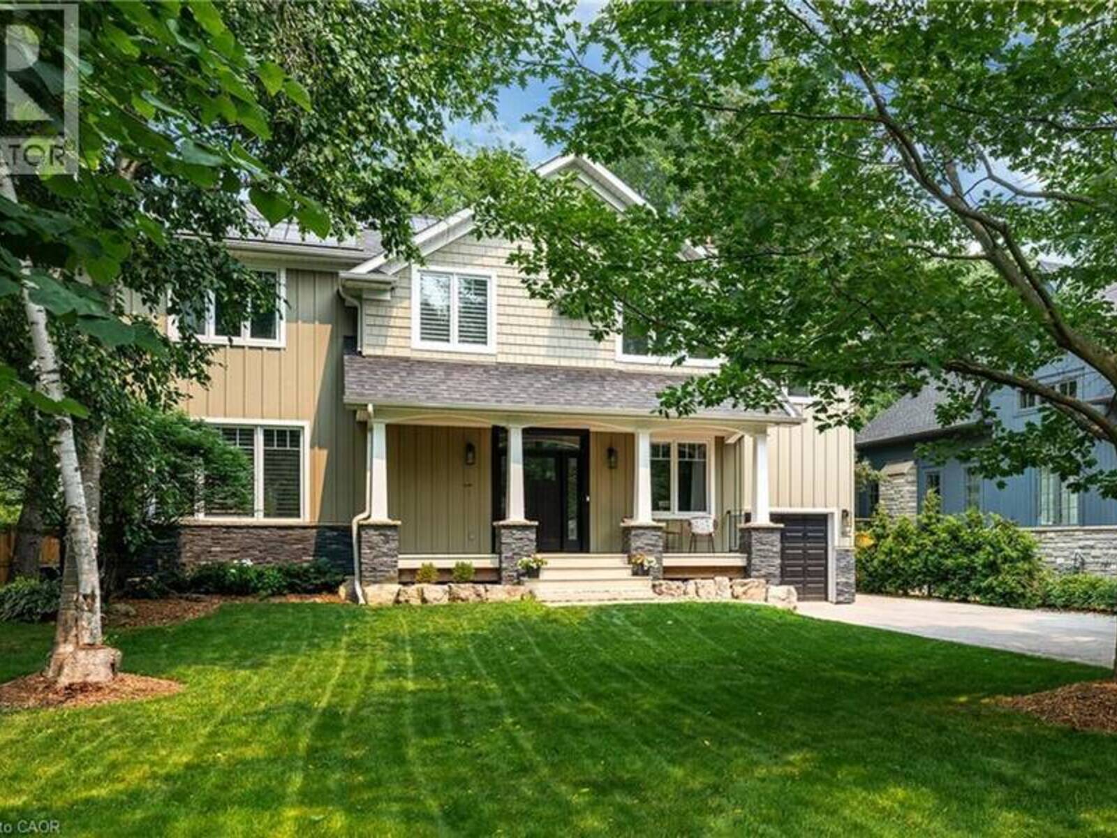 407 MAPLE GROVE Drive, Oakville, Ontario L6J 4V8