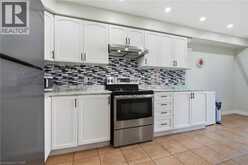 31 PEACHWOOD Crescent | Hamilton Ontario | Slide Image Thirteen