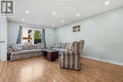 31 PEACHWOOD Crescent | Hamilton Ontario | Slide Image Nine