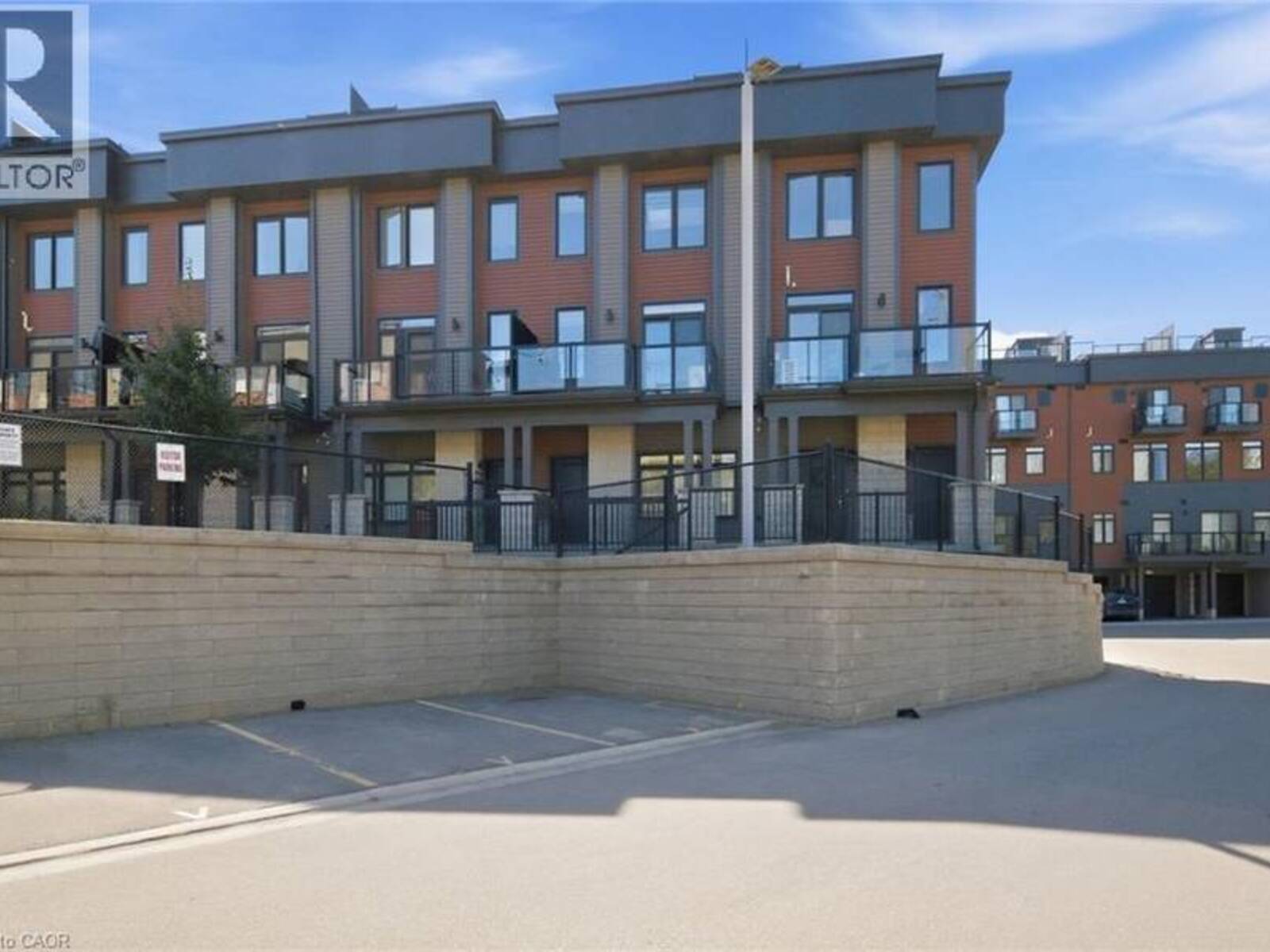 2 WILLOW Street Unit# 34, Paris, Ontario N3L 0K7