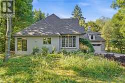 2206 FOUR MILE CREEK Road | Niagara-on-the-Lake Ontario | Slide Image Forty-four