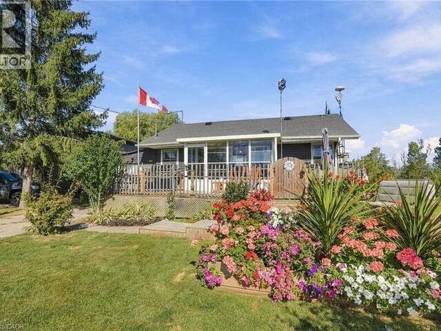 2579 LAKESHORE Road Dunnville Ontario, N1A 2W8 - 3 Bedrooms Waterfront Home For sale