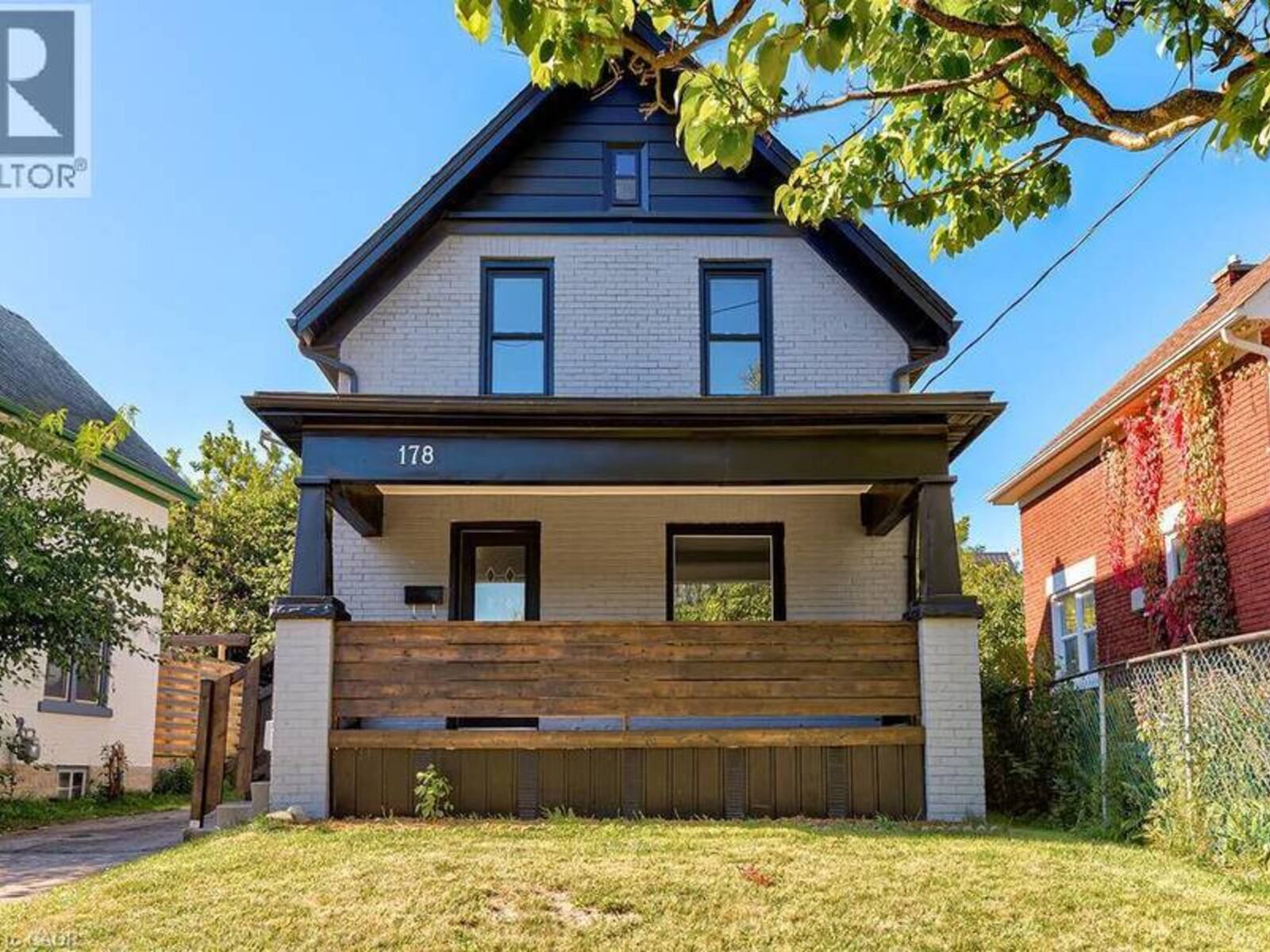 178 KENT Avenue, Kitchener, Ontario N2G 3R3