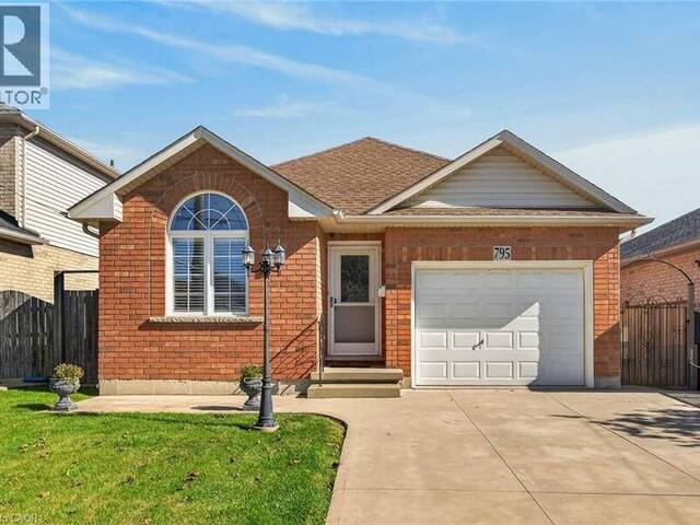 795 TENTH Avenue Hamilton Ontario, L8T 2G4 - 2 Bedrooms Home For Sale