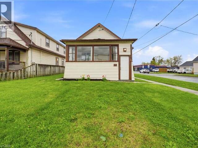 107 BROADWAY Street Welland Ontario, L3C 5L6 - 4 Bedrooms Home For Sale