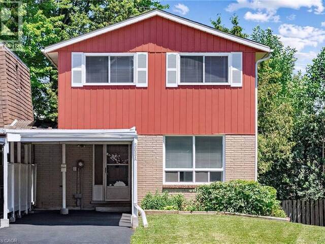 506 LONELM Court Unit# A Waterloo Ontario, N2L 5E1 - 5 Bedrooms Home For Sale