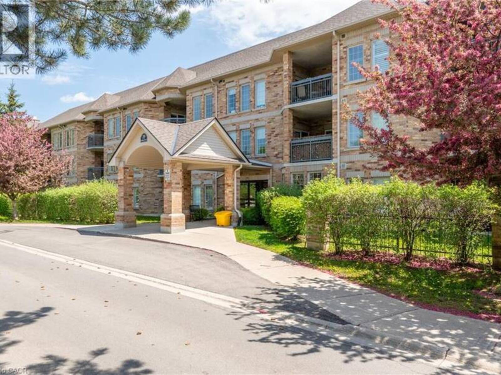 59 CRITZIA Drive Unit# 208, Hamilton, Ontario L0R 1W0