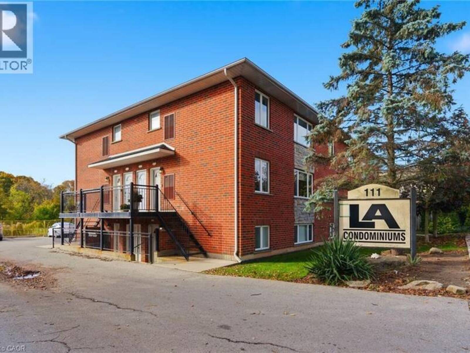111 SMITS Cove Unit# 302, Smithville, Ontario L0R 2A0
