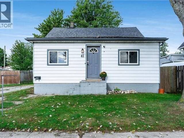 41 WESTMORELAND Avenue Leamington Ontario, N8H 3P4 - 2 Bedrooms Home For Sale