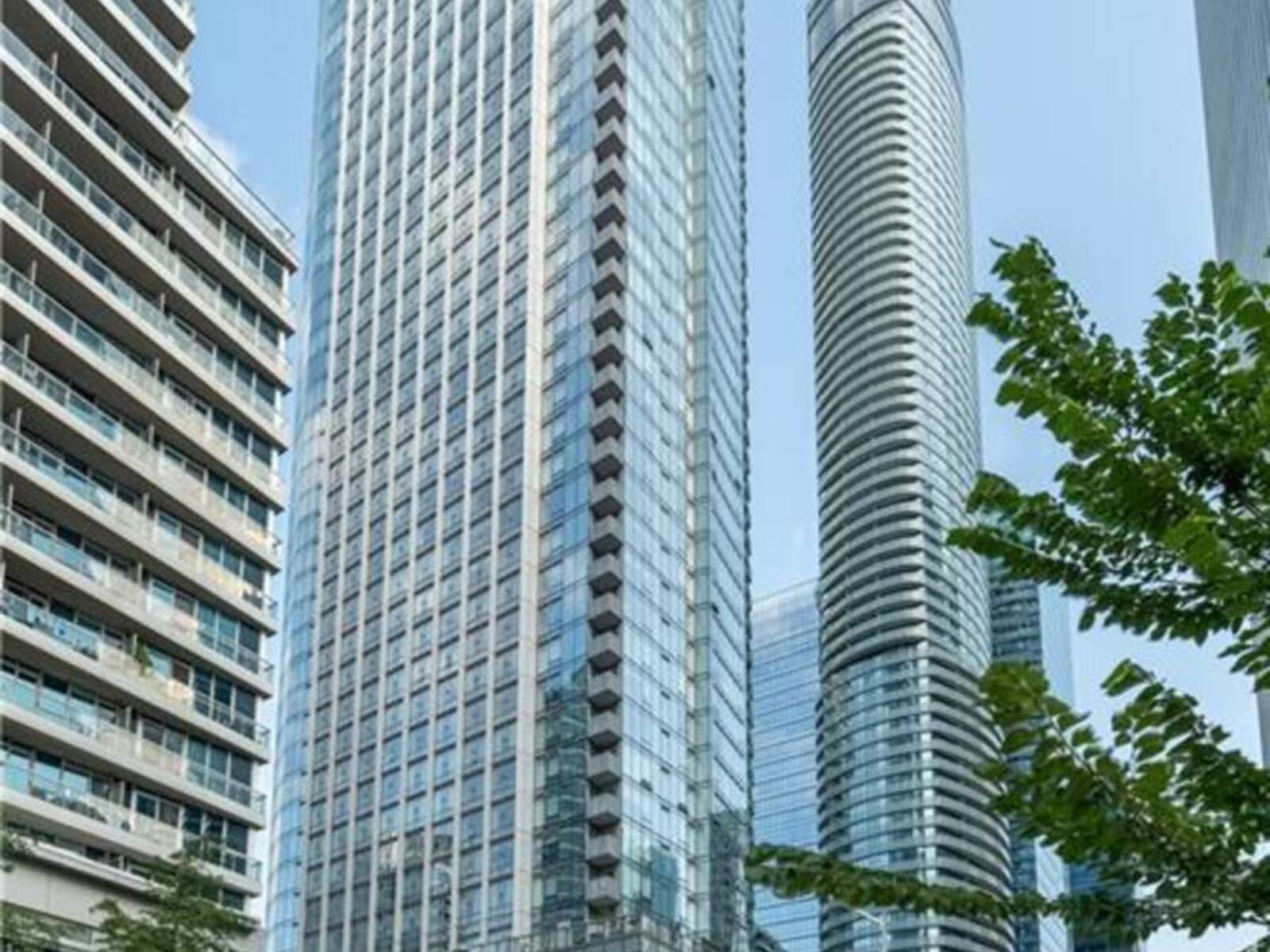 10 YORK Street Unit# 6210, Toronto, Ontario M5J 2L9