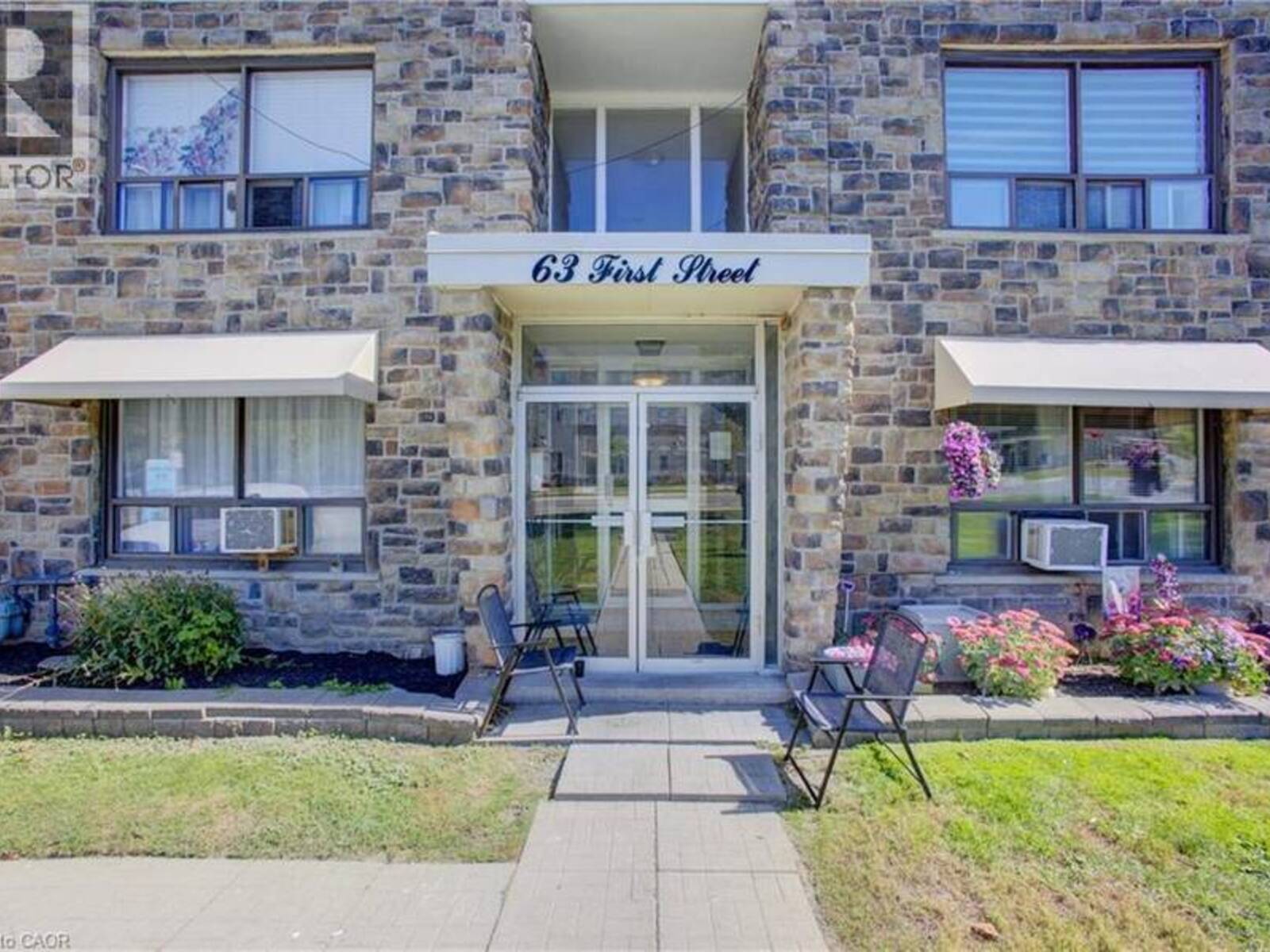 63 FIRST Street Unit# 11, Orangeville, Ontario L9W 2E6