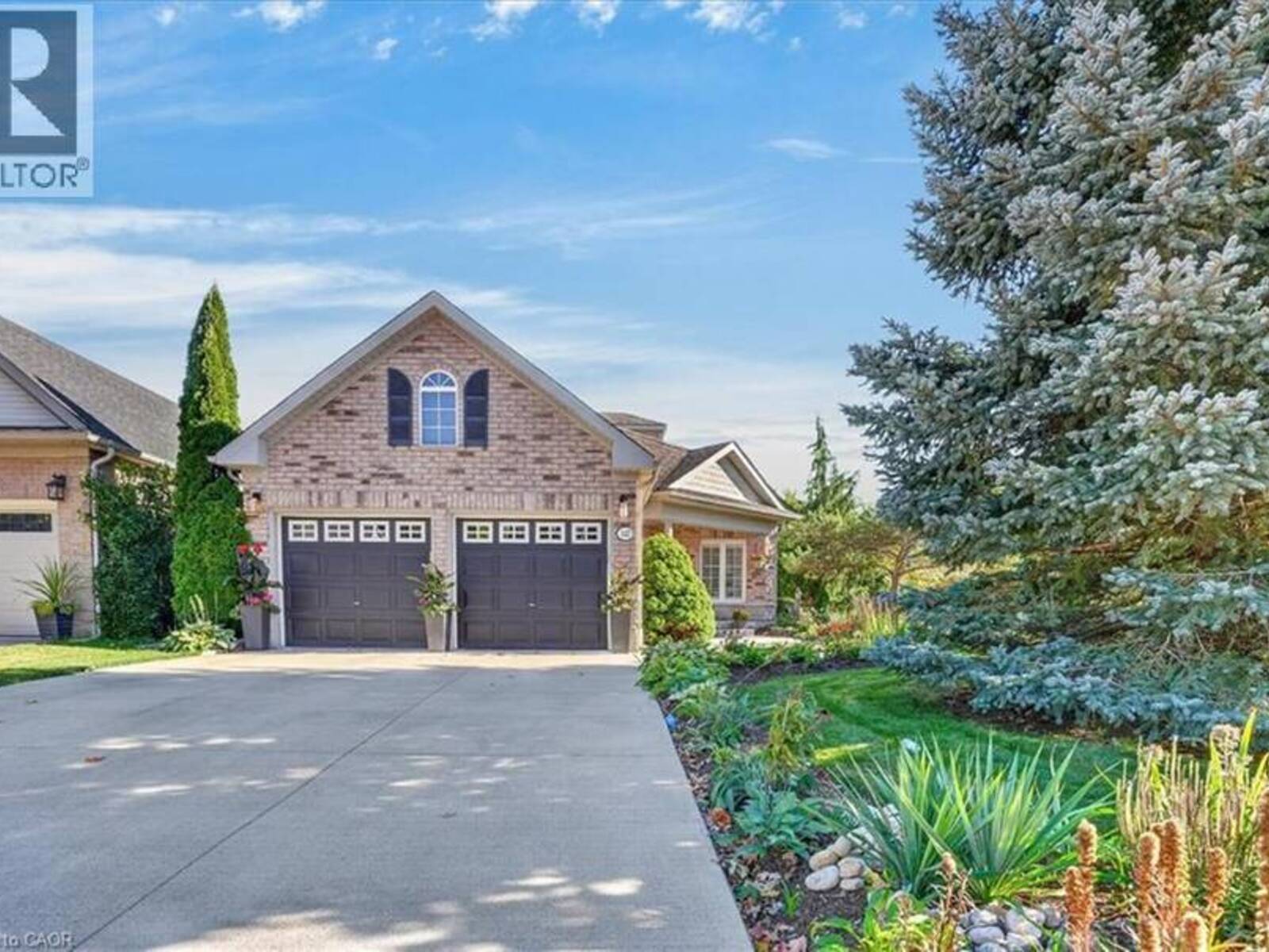 147 REIBER Court, Waterloo, Ontario N2L 6N2