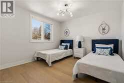 204 FALLINGBROOK Drive | Ancaster Ontario | Slide Image Thirty-two