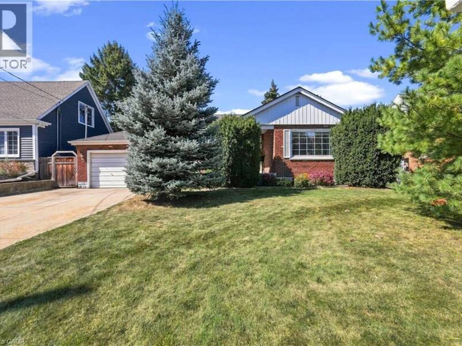 106 POTTRUFF Road S, Hamilton, Ontario L8K 4A2