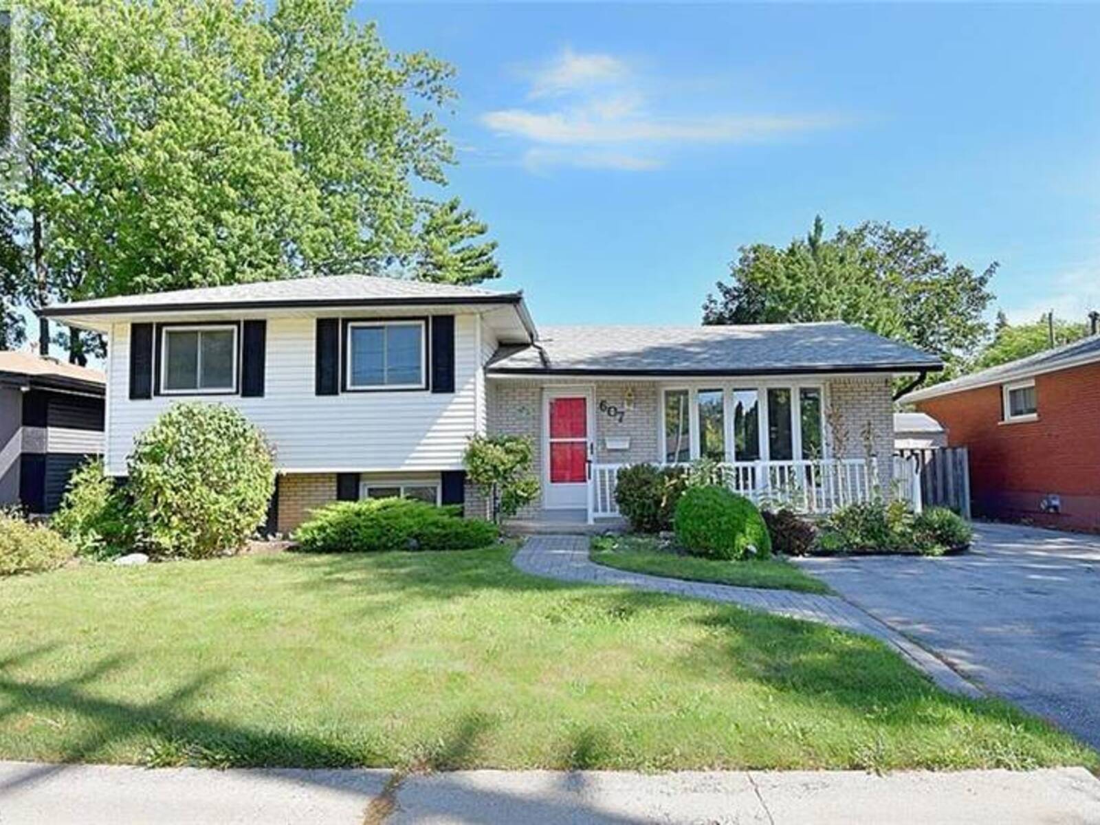 607 WALKERS Line, Burlington, Ontario L7N 2E6