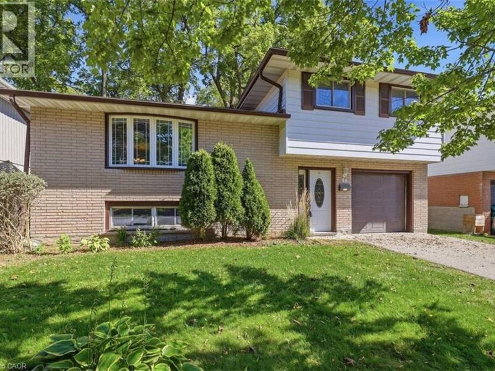 40 KENMORE Avenue, Cambridge, Ontario N1S 3H6