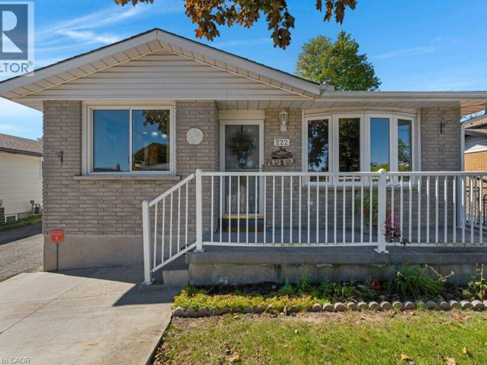 222 THUNDERBIRD Drive, Cambridge, Ontario N1R 6H5