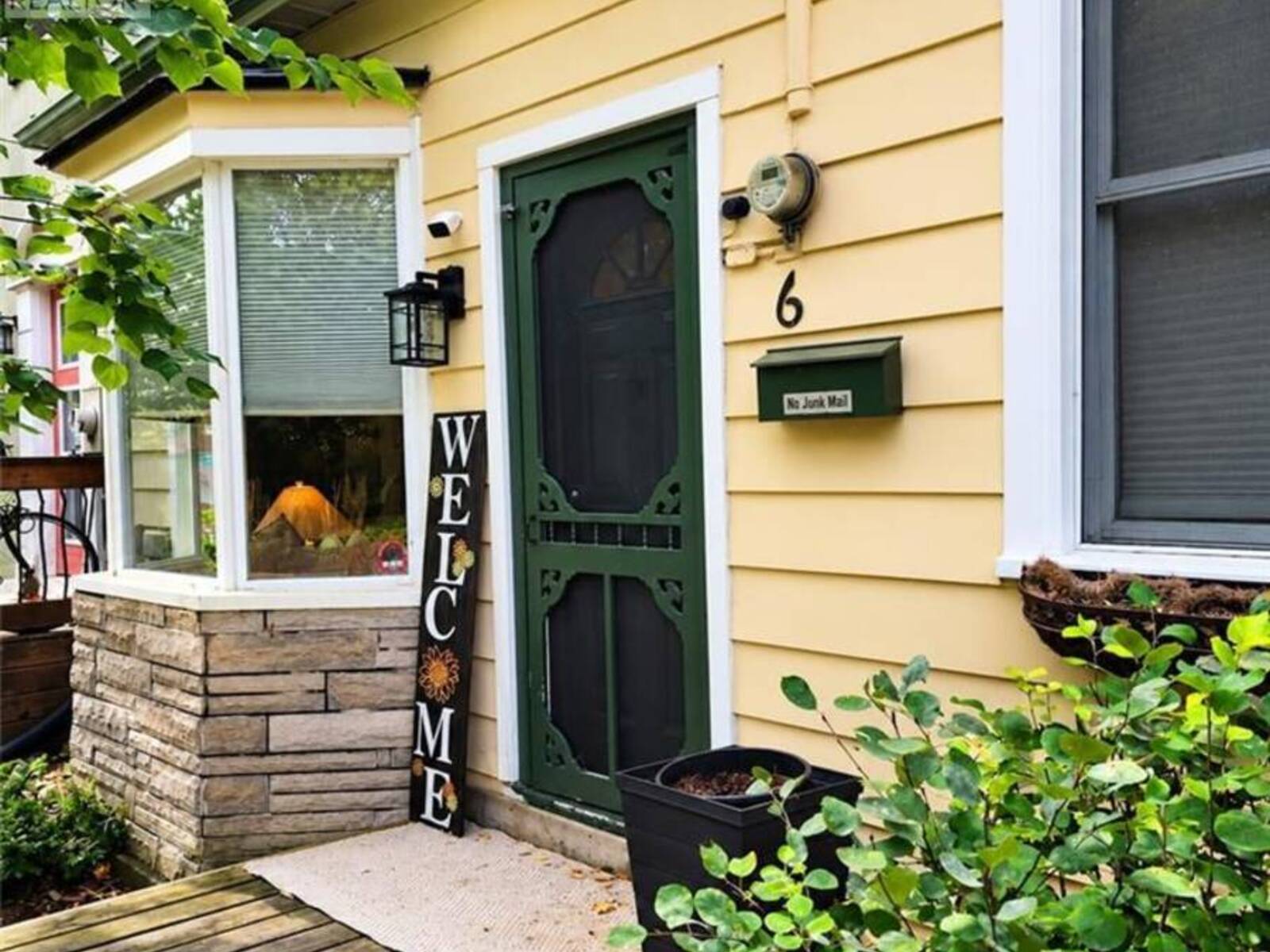6 DUFFERIN Street, Guelph, Ontario N1H 4A1