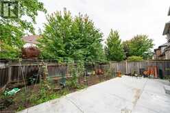 2276 FAIRMOUNT Drive | Oakville Ontario | Slide Image Forty