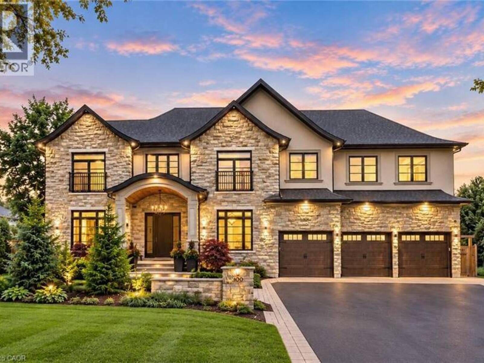 100 SENECA Drive, Ancaster, Ontario L9G 3B8
