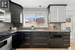340 DUNCOMBE Drive | Burlington Ontario | Slide Image Sixteen