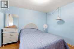 234 NORMANHURST Avenue | Hamilton Ontario | Slide Image Eighteen