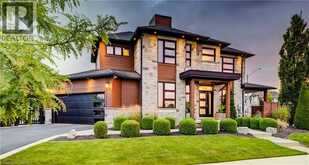 146 GREEN GATE Boulevard | Cambridge Ontario | Slide Image One