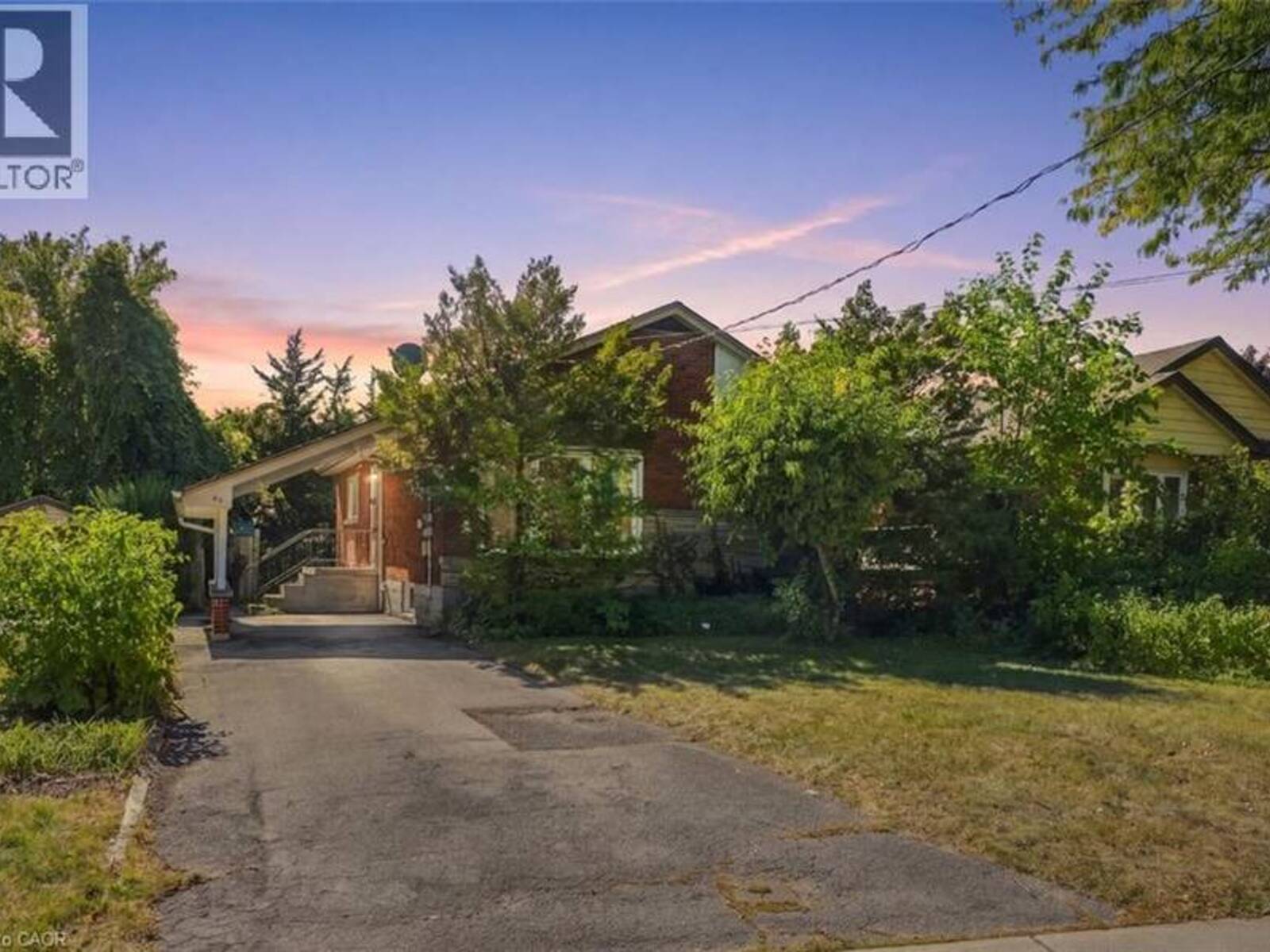 63 OFIELD Road, Hamilton, Ontario L8S 2M6
