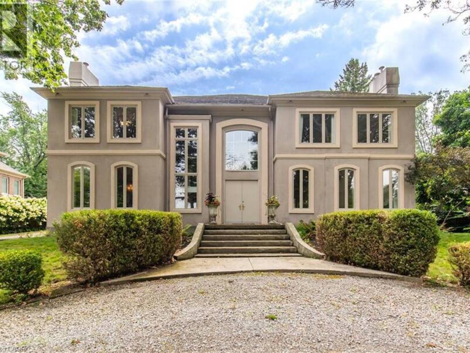 1019 SCENIC Drive, Hamilton, Ontario L9C 1H8