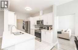 73 APPLEBLOSSOM Drive | Hamilton Ontario | Slide Image Ten