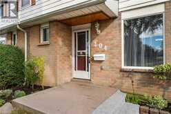 204 BIRCHCLIFFE Crescent | Hamilton Ontario | Slide Image Three