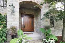 585 KIWANIS PARK Drive | Kitchener Ontario | Slide Image Three