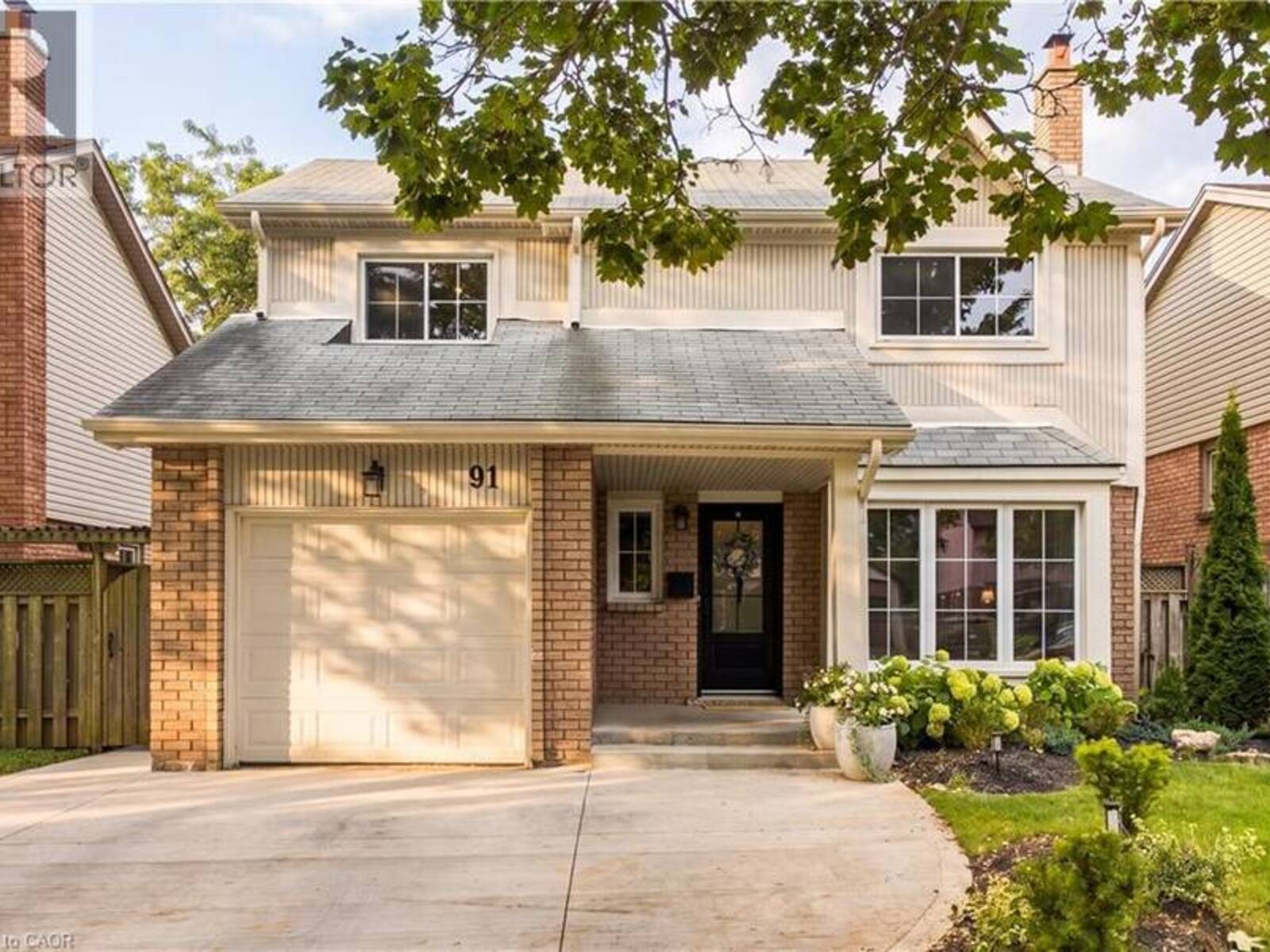 91 ANGELA Crescent, Cambridge, Ontario N1S 4B5